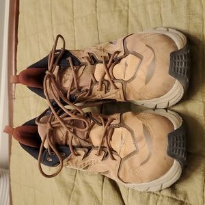 Hoka Anacapa Low Hiking Shoes